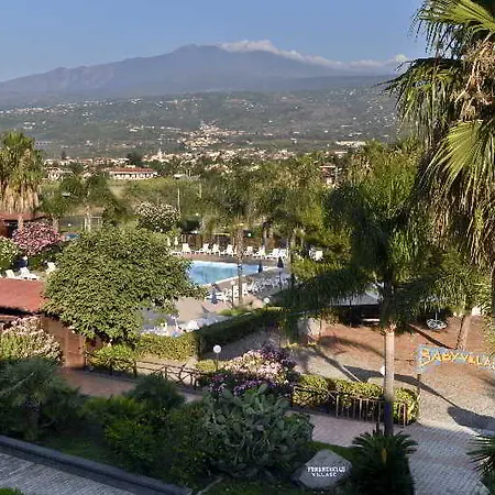Hotel Fondachello Village