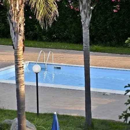 Fondachello Village Hotel 3*