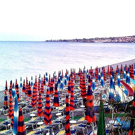 Hotel Fondachello Village