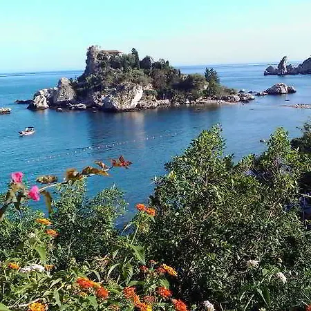 Fondachello Village Hotel
